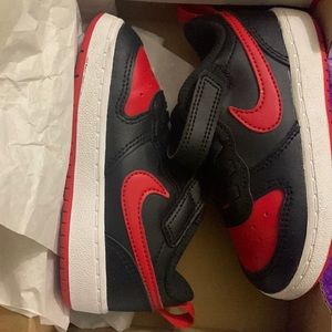 I am selling Nike size 7C USD New